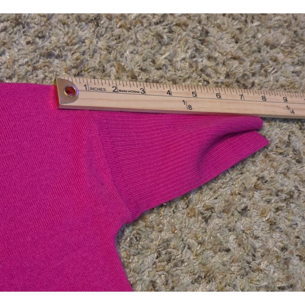 Antropologie Short Sleeve Crewneck Sweater Women's Size‎ Small Pink